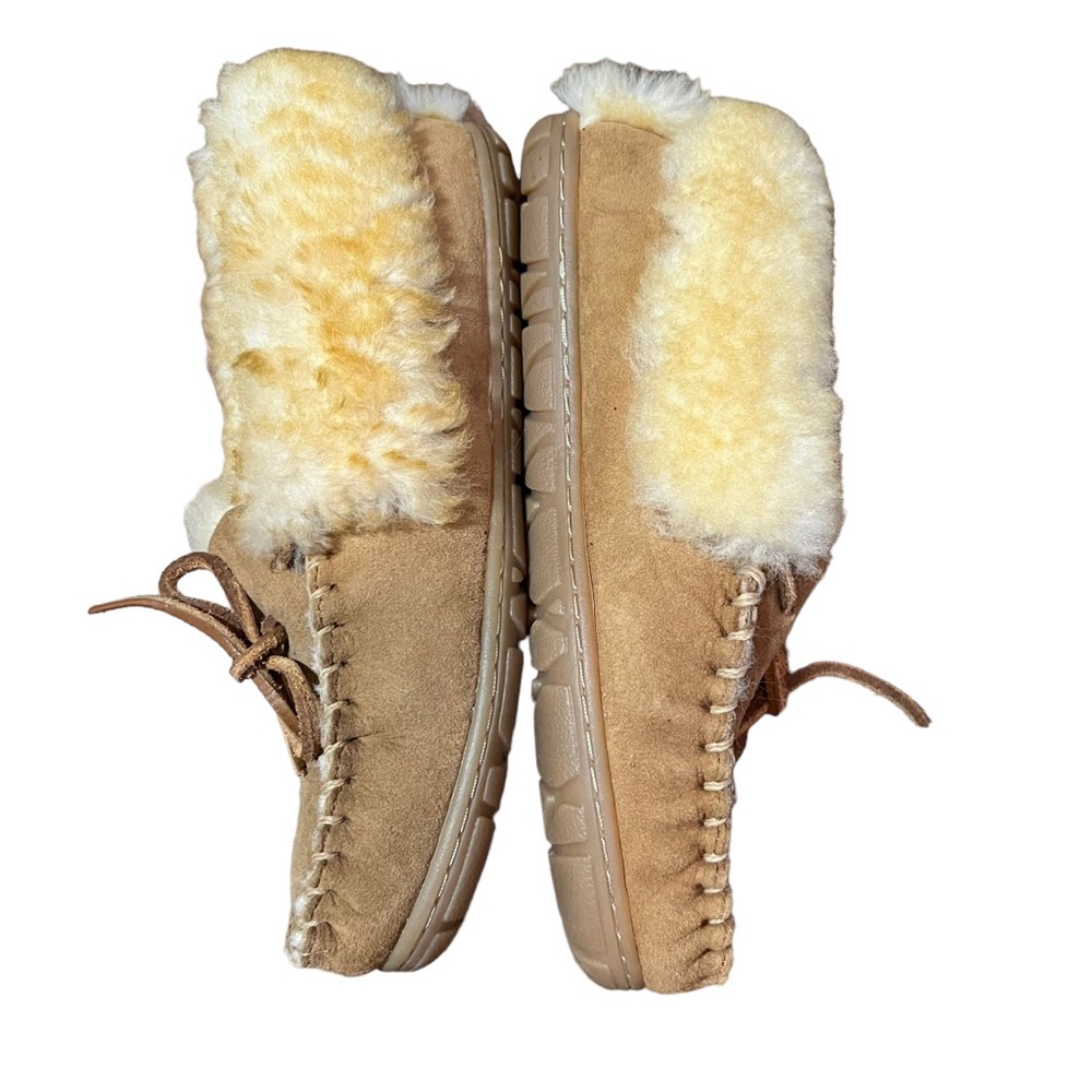 SOLD L.L. Bean Wicked Good Lamb Fur Lined Leather Moccasins Camel Tan Women’s - Picture 8 of 10